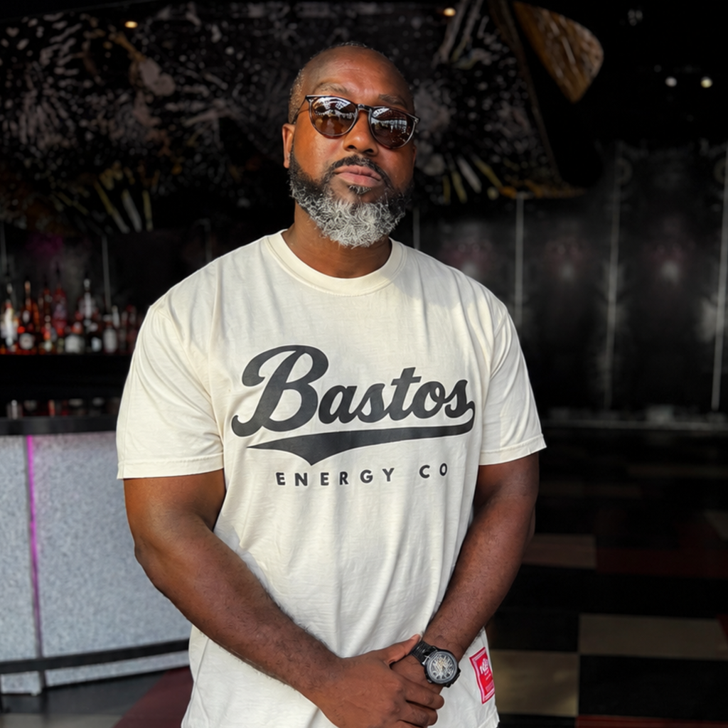 BE Baseball Script Tee (cream/black)